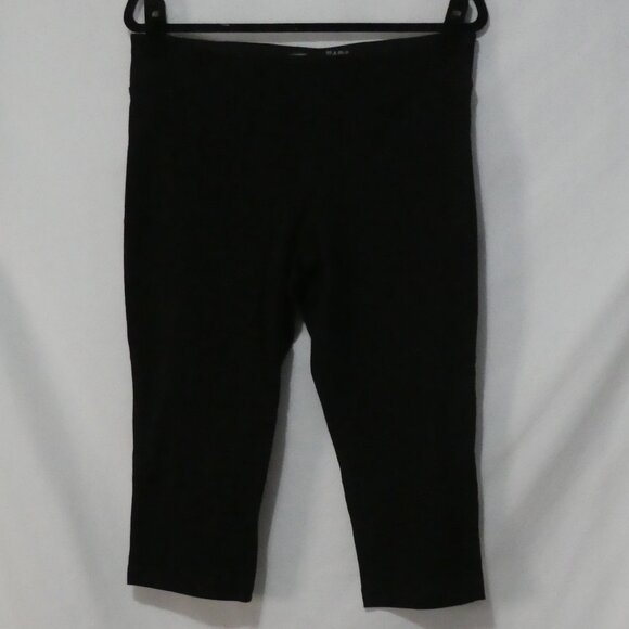ATHLETIC WORKS - Fitted Crop | XL - extra large | Black Cropped Leggings - Picture 1 of 12